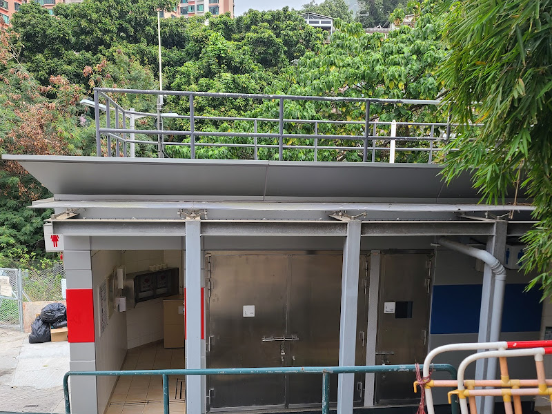 黃泥頭村公廁(Wong Nai Tau Village Public Toilet)