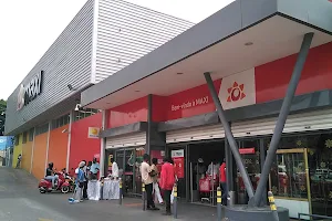 Maxi Supermercado Maianga image
