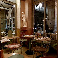 Atmosphère du Café Café Carrousel à Paris - n°1