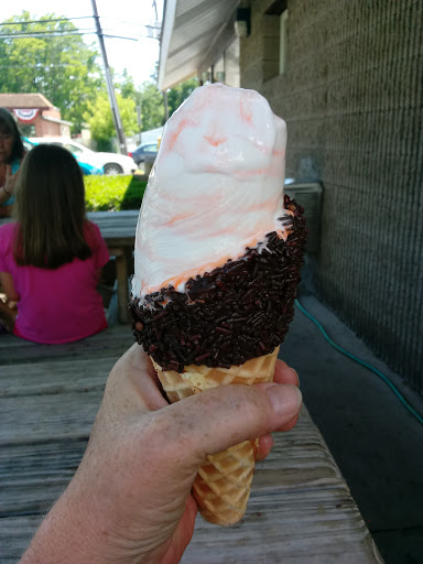 Ice Cream Shop «Curry Freeze», reviews and photos, 1057 Curry Rd, Schenectady, NY 12306, USA