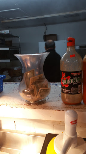 Convenience Store «Mt. Paran Country Store», reviews and photos, 4480 Northside Dr NW, Atlanta, GA 30327, USA