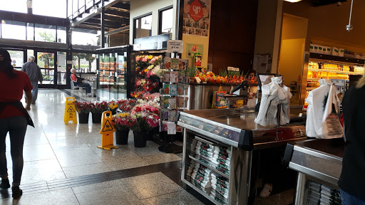 Grocery Store «Fresh Farms», reviews and photos, 20 S Milwaukee Ave, Wheeling, IL 60090, USA