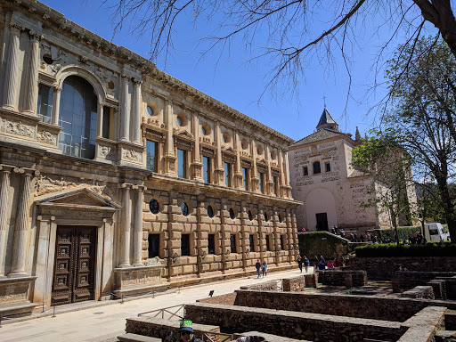 Façade refurbishment Granada