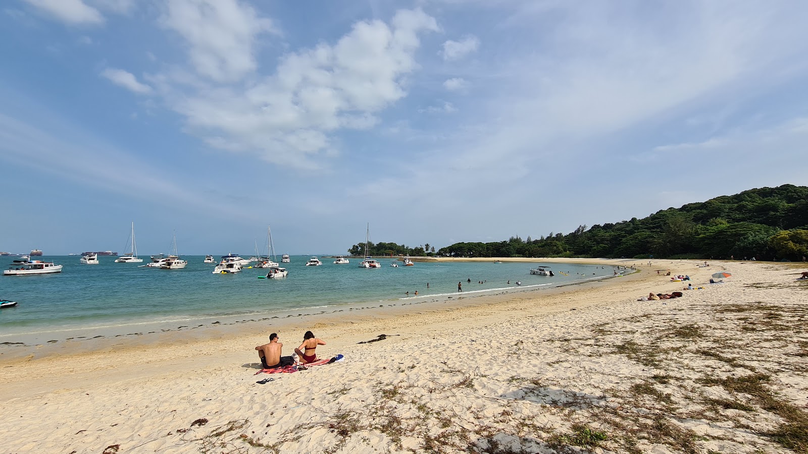 Foto van Lazarus Island Beach met helder zand oppervlakte