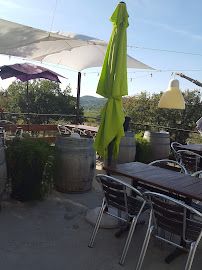 Atmosphère du Restaurant Chez Ma Mère à Cavillargues - n°5