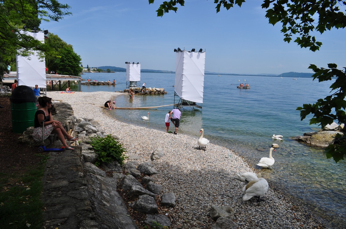 Foto von Plage des Jeunes Rives mit türkisfarbenes wasser Oberfläche