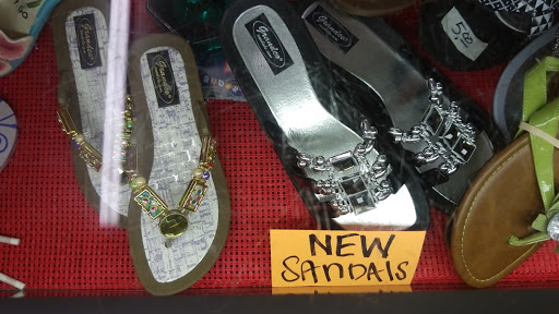 Thrift Store «Creative Choices Thrift Store», reviews and photos, 4411 S Croatan Hwy, Nags Head, NC 27959, USA