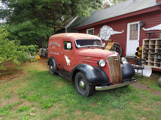 Used Furniture Store «White Elephant Shop», reviews and photos, 32 Main St, Essex, MA 01929, USA