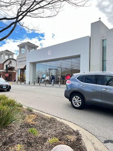 Shopping Mall «Deer Park Town Center Shopping Center», reviews and photos, 20530 N Rand Rd, Deer Park, IL 60010, USA