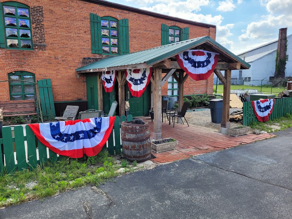 Deja Brew Espresso Bar & Victoria's Vineyard 47348