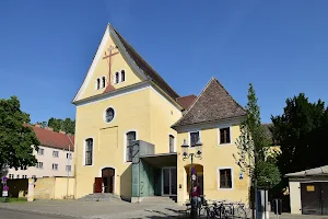 Kloster Und image
