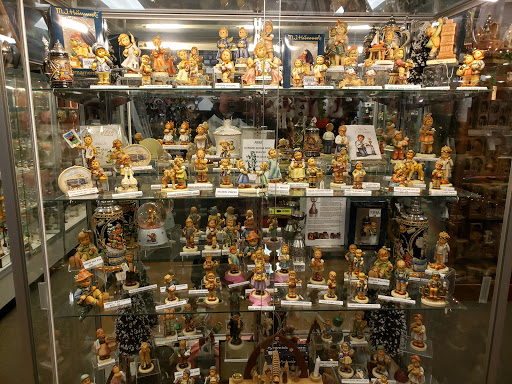 Gift Shop «Shady Maple Gift Shop», reviews and photos, 129 Toddy Dr, East Earl, PA 17519, USA