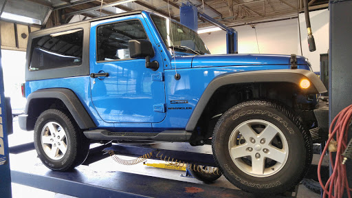 Tire Shop «NEW ENGLAND TIRE Car Care Centers - Northborough», reviews and photos, 367 W Main St, Northborough, MA 01532, USA