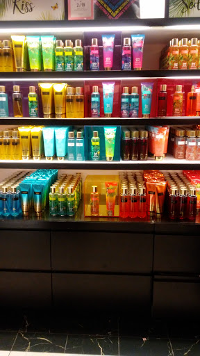 Shopping Mall «Fairlane Town Center», reviews and photos, 18900 Michigan Ave, Dearborn, MI 48126, USA