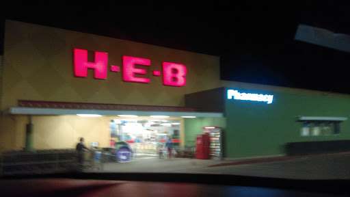 Grocery Store «H-E-B Grocery», reviews and photos, 1314 W Adams Ave, Temple, TX 76504, USA