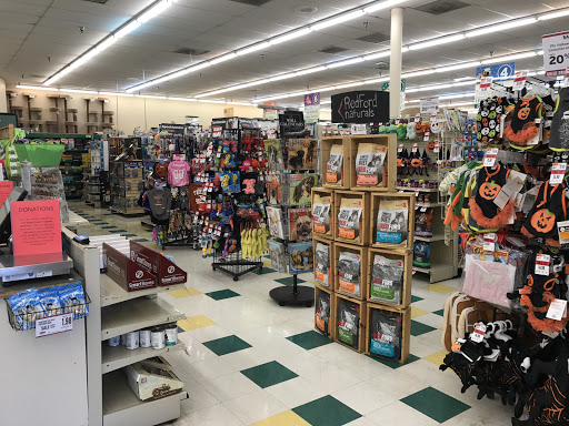 Pet Supply Store «Pet Supplies Plus», reviews and photos, 305 Sidney Baker St S #400, Kerrville, TX 78028, USA