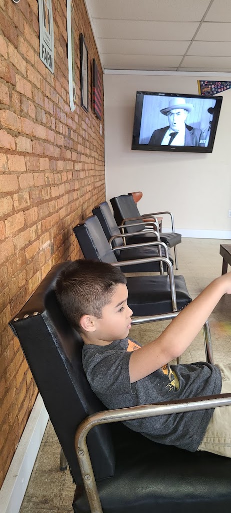 Deaton's Barber Shop 28650