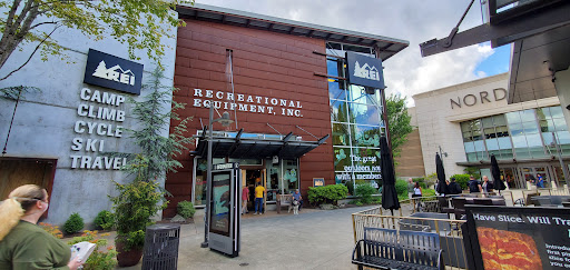 Camping Store «REI», reviews and photos, 3000 184th St SW #952, Lynnwood, WA 98037, USA