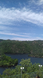 Photo n°8 de La Maison du Lac à Yzeron ()