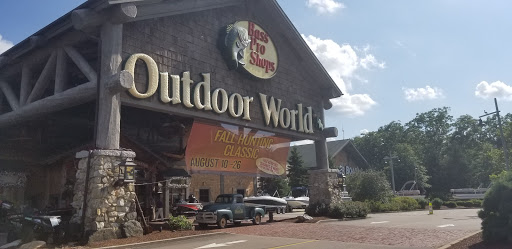 Sporting Goods Store «Bass Pro Shops», reviews and photos