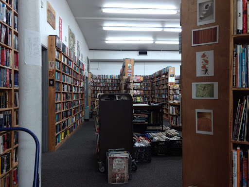 Used Book Store «Lucky Dog Books», reviews and photos, 911 W Jefferson Blvd, Dallas, TX 75208, USA