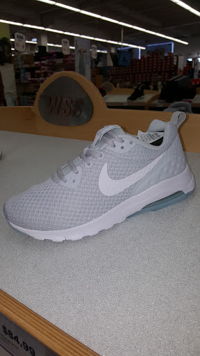 Shoe Store «WSS», reviews and photos, 460 San Fernando Mission Blvd, San Fernando, CA 91340, USA