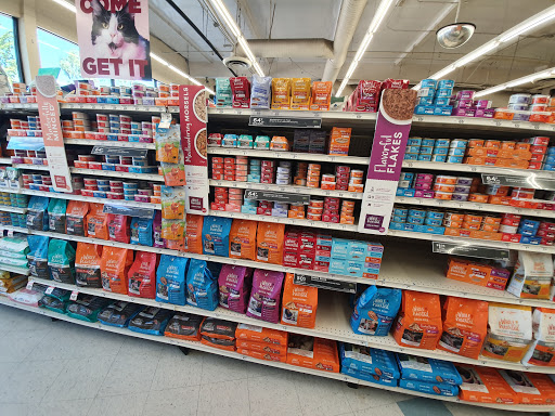 Pet Supply Store «Petco Animal Supplies», reviews and photos, 3384 Tyler St, Riverside, CA 92503, USA
