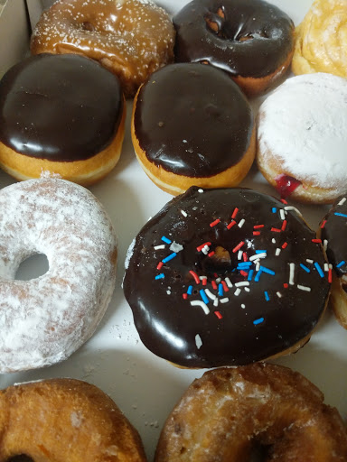 Bakery «Maple Donuts», reviews and photos, 204 St Charles Way # A, York, PA 17402, USA