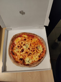 Pizza du Pizzeria Le Cardinal à Saint-Priest-en-Jarez - n°19