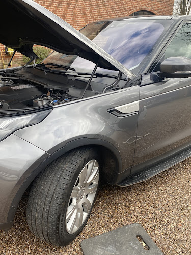 Perfect Detail SMART repairs - Car dealer