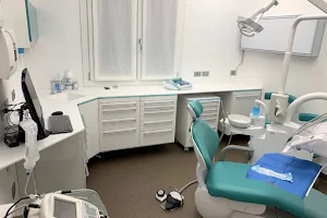 Studio Dentistico Dott. Vianelli Diego image