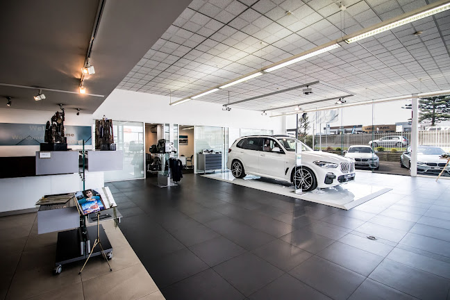 Reviews of Coombes Johnston BMW Tauranga in Mount Maunganui - Car dealer