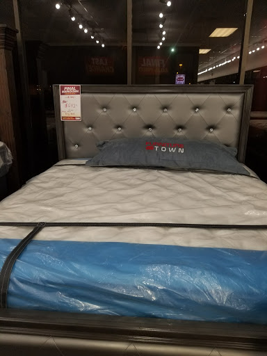 Furniture Store «Star Furniture Clearance Center», reviews and photos, 16515 North Fwy, Houston, TX 77090, USA