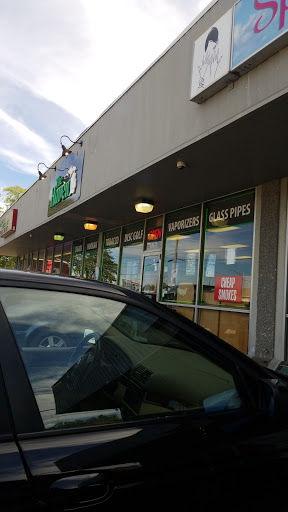 Haven Smoke Shop, 3205 W Saginaw St, Lansing, MI 48917, USA, 