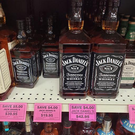 Liquor Store «Sandy Liquor Store», reviews and photos, 38755 Pioneer Blvd, Sandy, OR 97055, USA