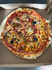 Plats et boissons du Pizzeria Gusto Pizza Gaillon (Fermé durant le mois d'Aout pour travaux) - n°5