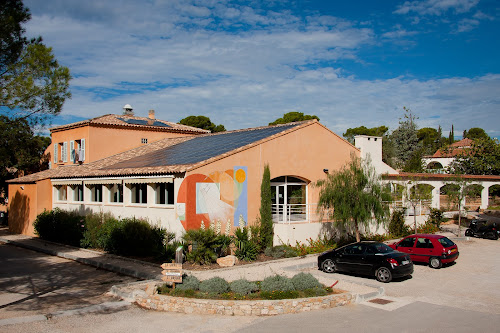 hôtels Centre Azur - YMCA France - Centre de Séjour International Sanary-sur-Mer