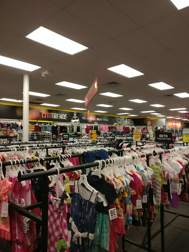 Clothing Store «Citi Trends», reviews and photos, 2716 Brice Rd, Reynoldsburg, OH 43068, USA