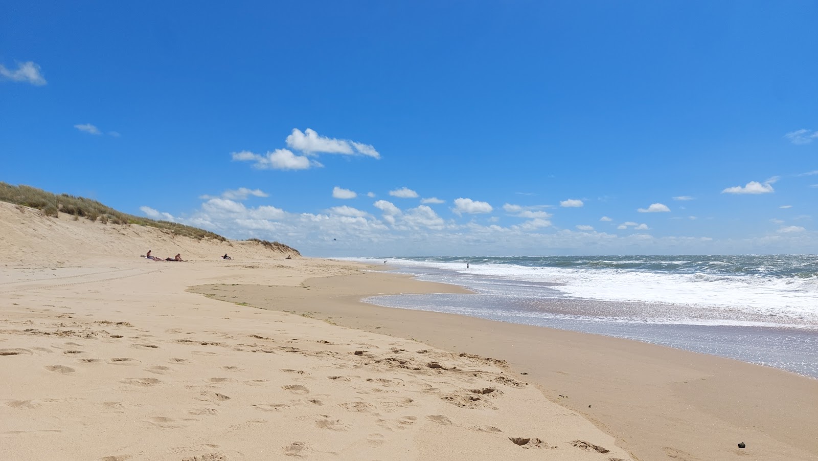 Foto di Plage de la Pointe Espagnole con una superficie del sabbia beige
