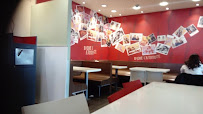 Atmosphère du Restaurant KFC MARSEILLE PLAN DE CAMPAGNE à Cabriès - n°4