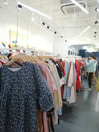 Pumi ( Cửa hàng quần áo thời trang nữ Q1 Hồ Chí Minh )