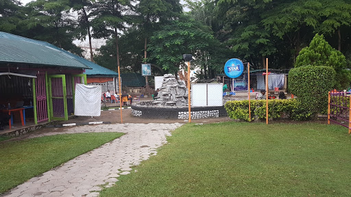 Onatrix Garden, Zone 5, 2044 Michael Okpara St, Wuse, Abuja, Nigeria, Amusement Park, state Nasarawa