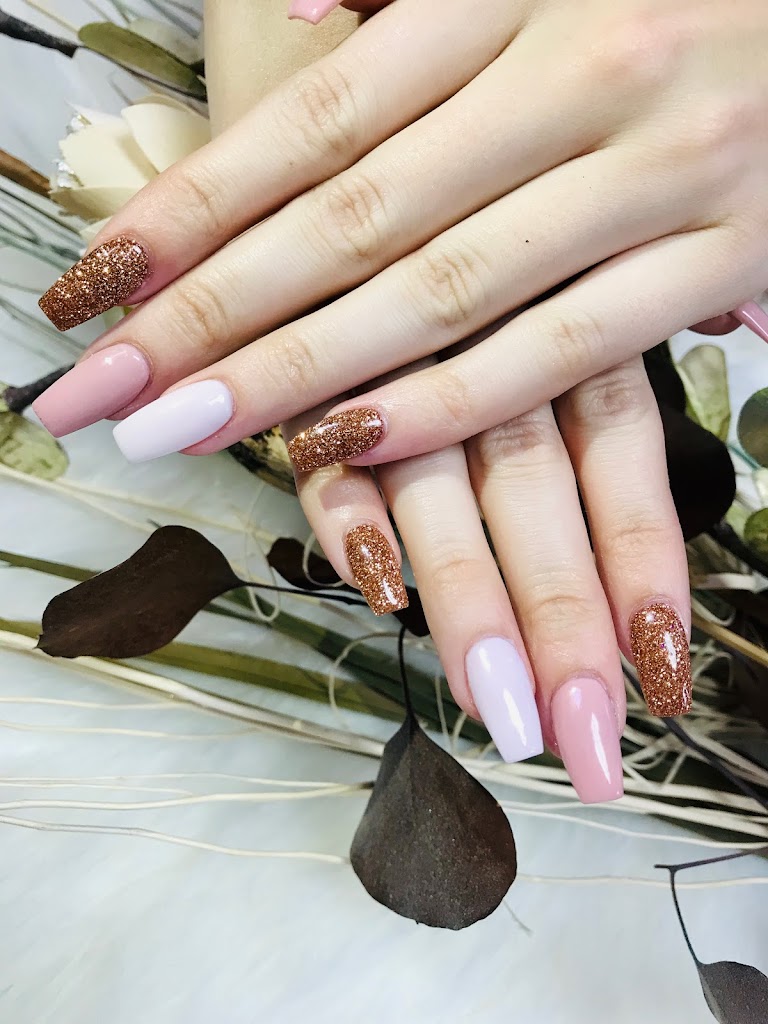 Pamper Nails 36608