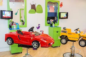 Just 4 Kids Salon & Birthday Party Boutique / Lice Treatment Hoboken image