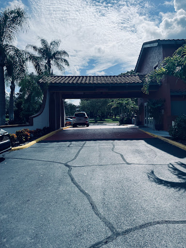 Hotel «Quality Inn & Suites Tampa - Brandon near Casino», reviews and photos, 10007 Princess Palm Ave, Tampa, FL 33619, USA