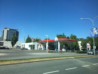 Petro-Canada & Car Wash