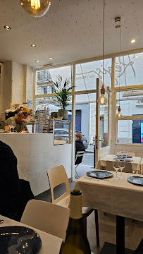 Atmosphère du Restaurant de fruits de mer Huitrerie Régis à Paris - n°8