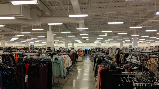 Department Store «Nordstrom Rack Crossroads at Eatontown», reviews and photos, 231 NJ-35, Eatontown, NJ 07724, USA