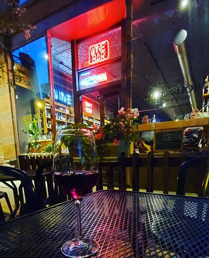 Wine Store «Printers Row Wine Shop», reviews and photos, 719 S Dearborn St, Chicago, IL 60605, USA