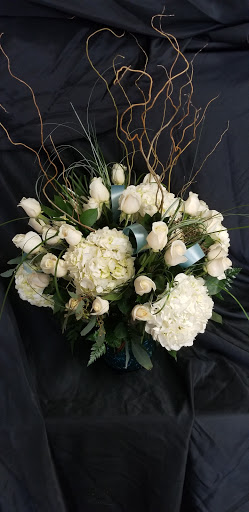 Florist «Flower Peddler», reviews and photos, 38350 Garfield Rd, Charter Twp of Clinton, MI 48038, USA